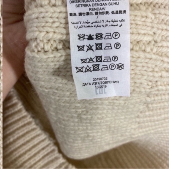 Tory Burch Fringe Pom Pom Crewneck Sweater Size XS Cream - Picture 13 of 14